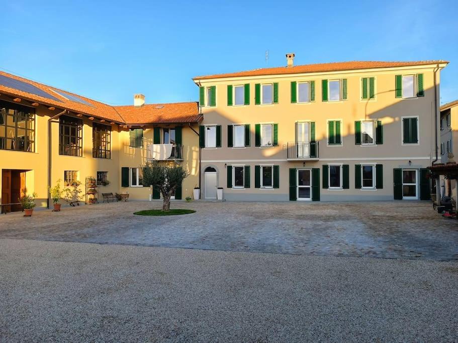 Villa Beatrice Pralormo Eksteriør billede